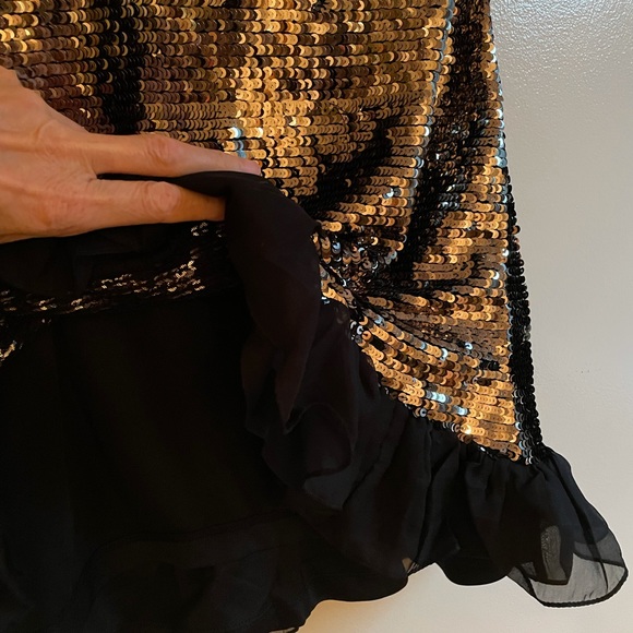 French Connection metallic antique gold blck embellished sequin ruffle NWT HP 6 - Picture 8 of 17